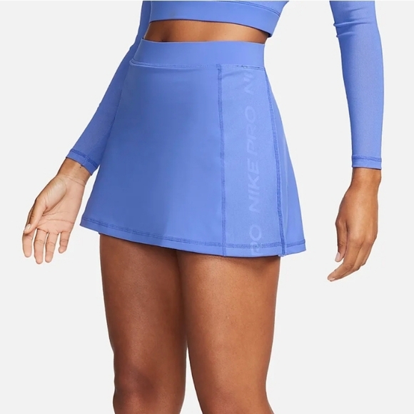 Nike PRO XXL High-waisted 3" Skort with pockets - Color: Blue Joy - Picture 2 of 10